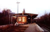 S-Bahnhof S&uuml;dende, Datum: 12.1983, ArchivNr. 26.8